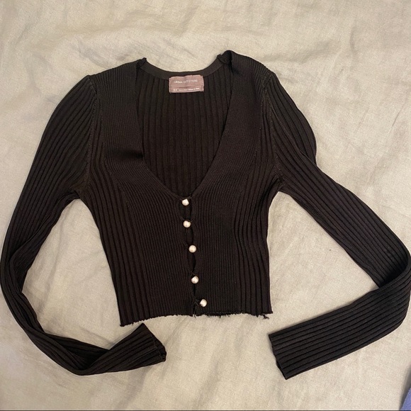 Urban Outfitters Pearl Button Up - Picture 7 of 7